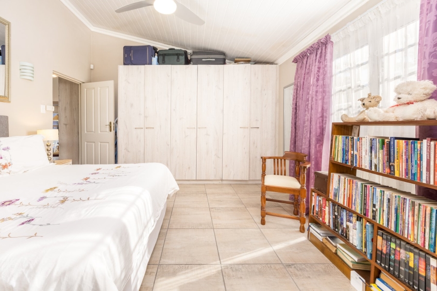 4 Bedroom Property for Sale in Vierlanden Western Cape